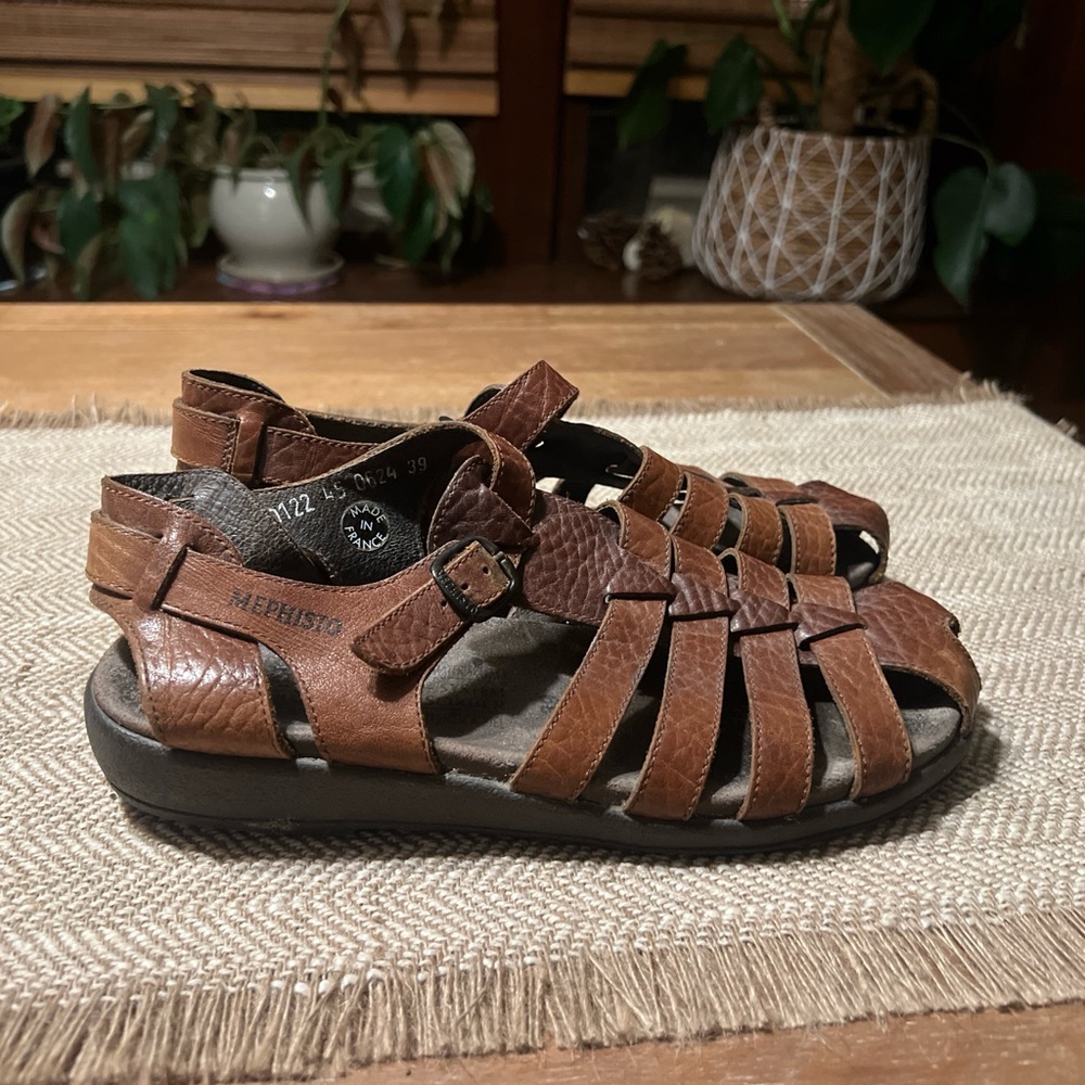 Mephisto Chestnut Leather Fisherman Strappy Sandals